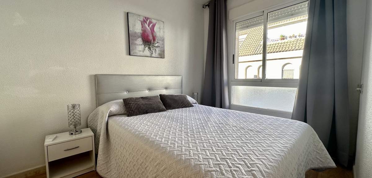 Se vende Apartamento Planta Media de 2 dormitorios en Costa Blanca, Alicante, España