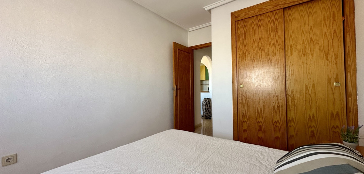 Se vende Apartamento Planta Media de 2 dormitorios en Costa Blanca, Alicante, España