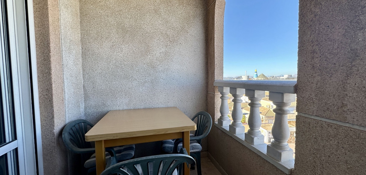 Se vende Apartamento Planta Media de 2 dormitorios en Costa Blanca, Alicante, España