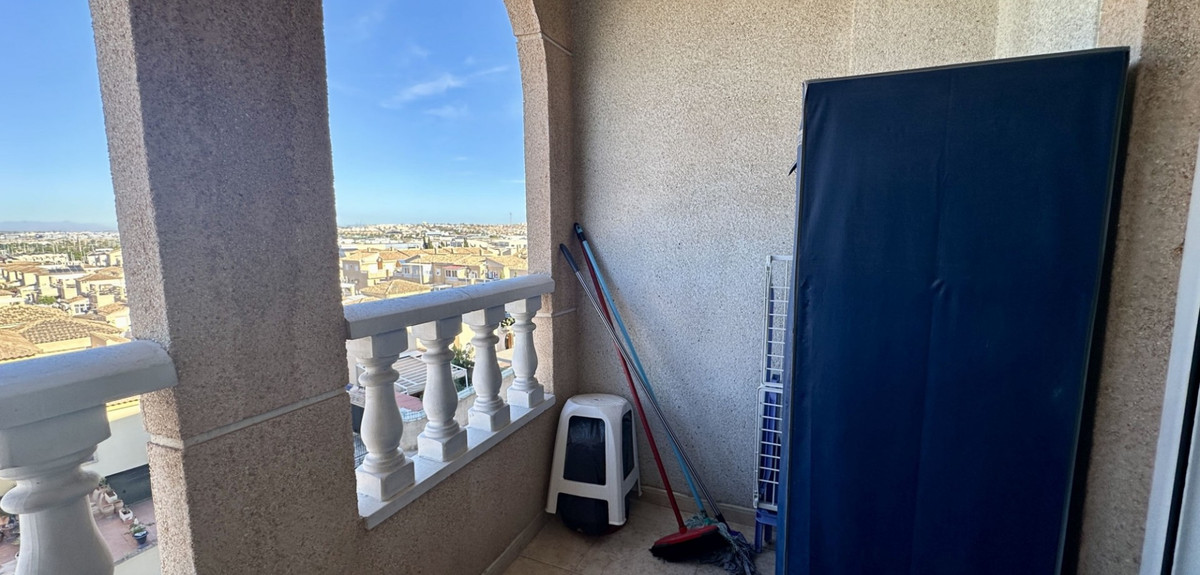 Se vende Apartamento Planta Media de 2 dormitorios en Costa Blanca, Alicante, España