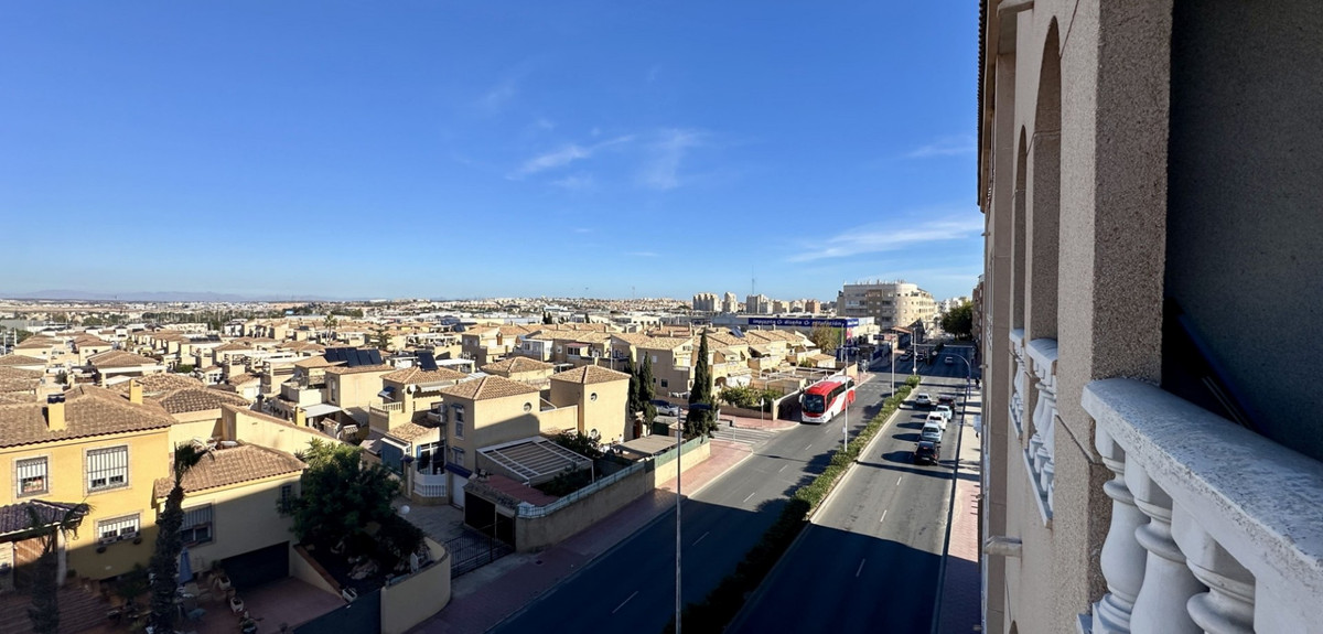 Se vende Apartamento Planta Media de 2 dormitorios en Costa Blanca, Alicante, España