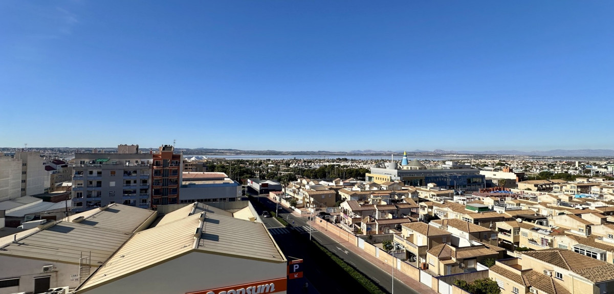 Se vende Apartamento Planta Media de 2 dormitorios en Costa Blanca, Alicante, España