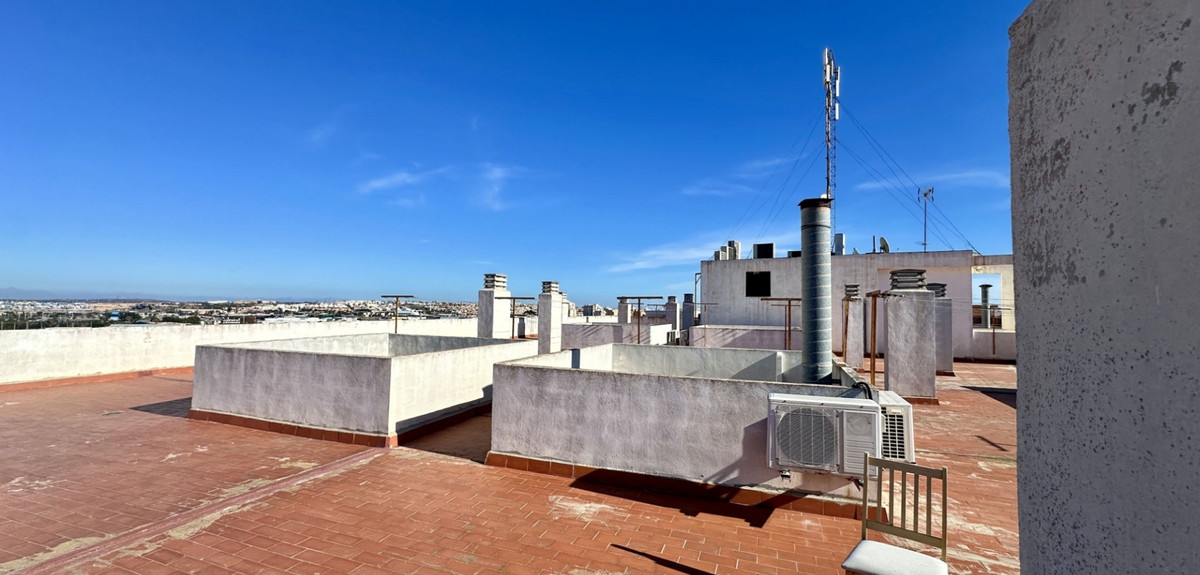 Se vende Apartamento Planta Media de 2 dormitorios en Costa Blanca, Alicante, España