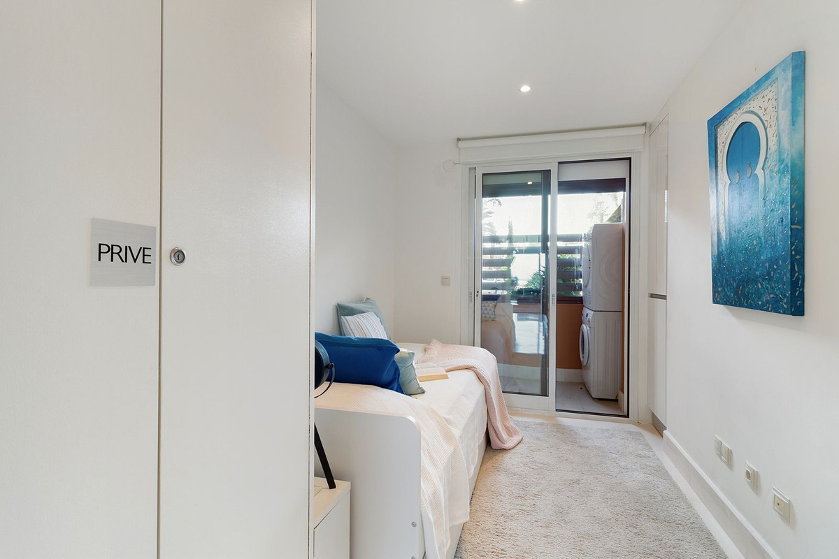 2 Bed Apartment for sale in Los Flamingos Costa Del Sol, Málaga, Spain