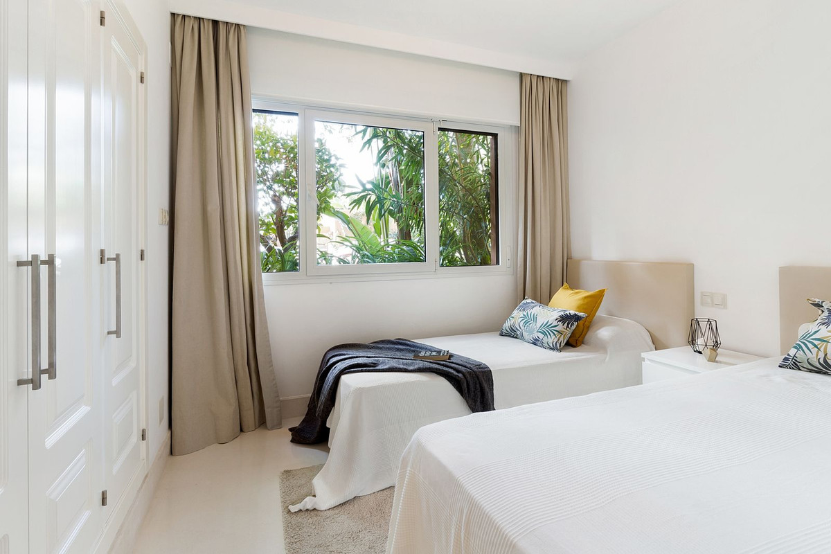 2 Bed Apartment for sale in Los Flamingos Costa Del Sol, Málaga, Spain
