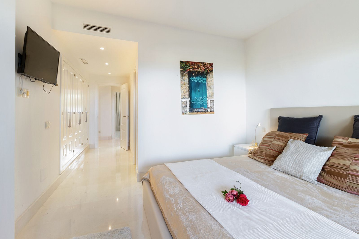2 Bed Apartment for sale in Los Flamingos Costa Del Sol, Málaga, Spain