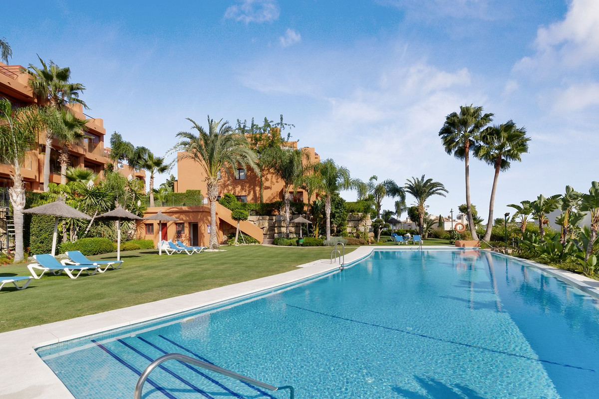 2 Bed Apartment for sale in Los Flamingos Costa Del Sol, Málaga, Spain