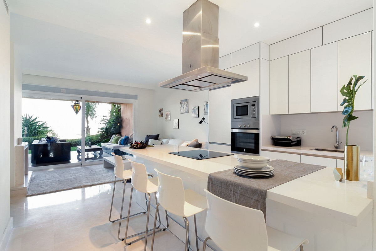 2 Bed Apartment for sale in Los Flamingos Costa Del Sol, Málaga, Spain