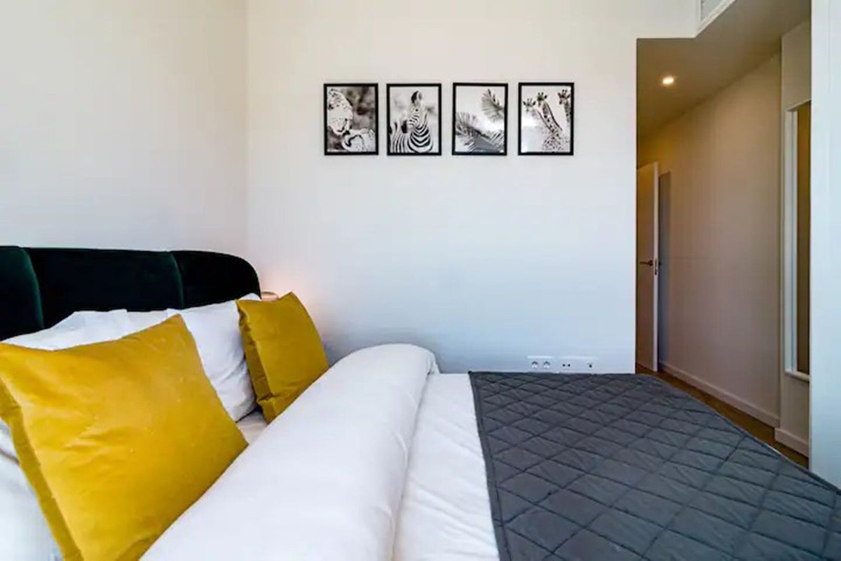 Se vende Apartamento Planta Media de 2 dormitorios en Costa Del Sol, Málaga, España