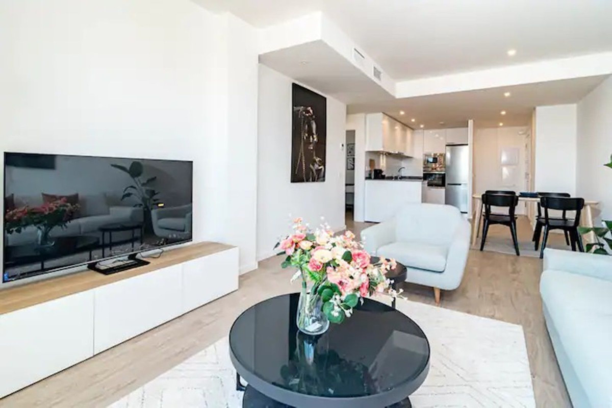 Se vende Apartamento Planta Media de 2 dormitorios en Costa Del Sol, Málaga, España