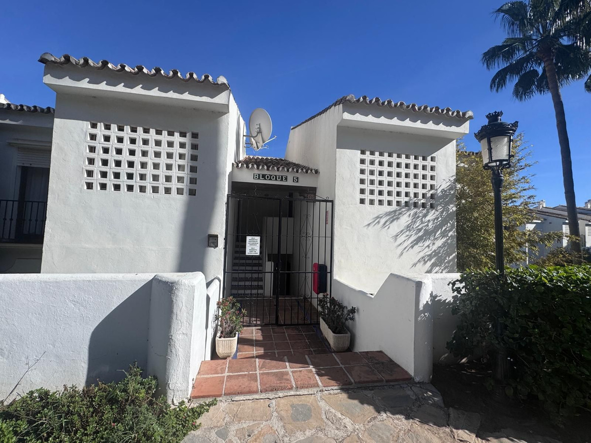 2 Bed Apartment for sale in Riviera Del Sol Costa Del Sol, Málaga, Spain