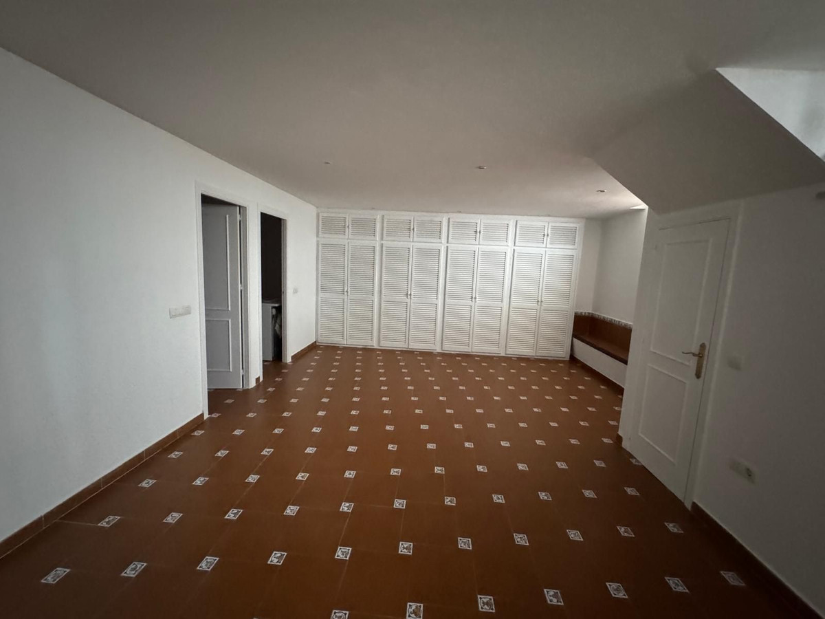 4 Bed Townhouse for sale in Marbella Costa Del Sol, Málaga, Spain