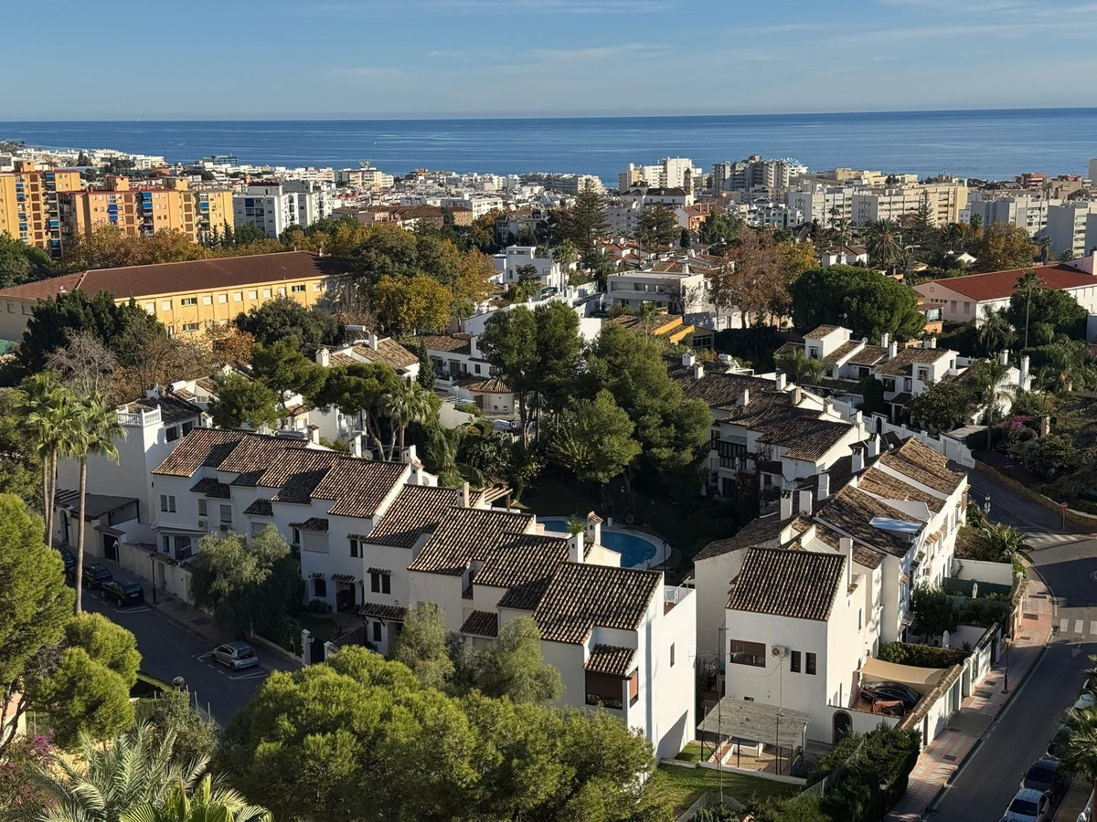 4 Bed Townhouse for sale in Marbella Costa Del Sol, Málaga, Spain