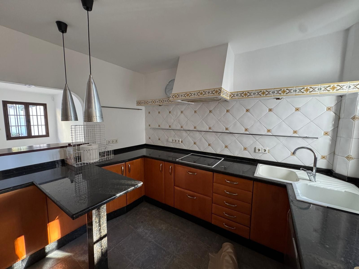 4 Bed Townhouse for sale in Marbella Costa Del Sol, Málaga, Spain