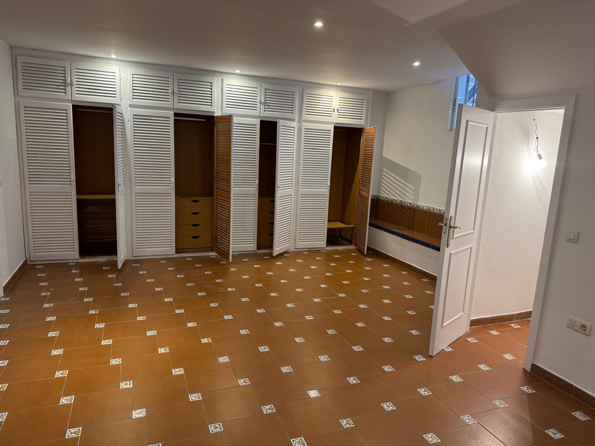 4 Bed Townhouse for sale in Marbella Costa Del Sol, Málaga, Spain