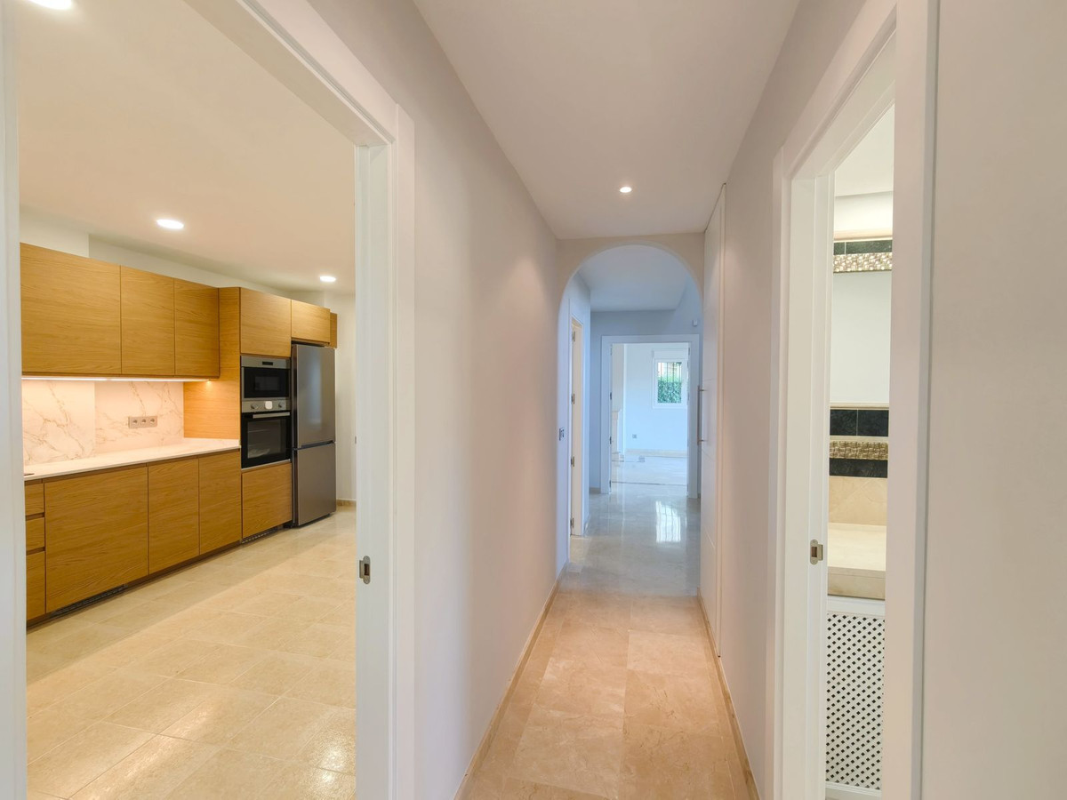 Se vende Pareada de 3 dormitorios en Costa Del Sol, Cadiz, España