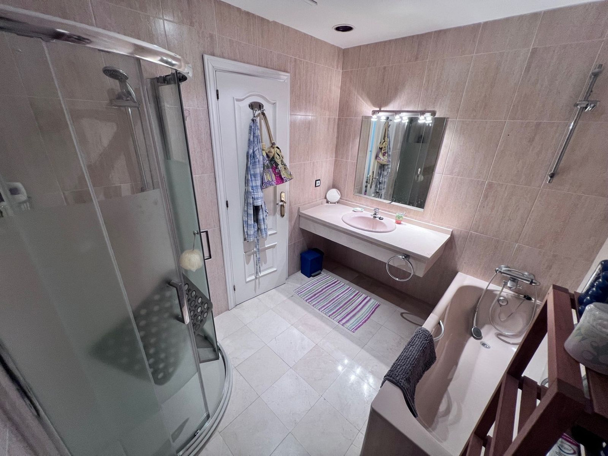 3 Bed Apartment for sale in Las Chapas Costa Del Sol, Málaga, Spain
