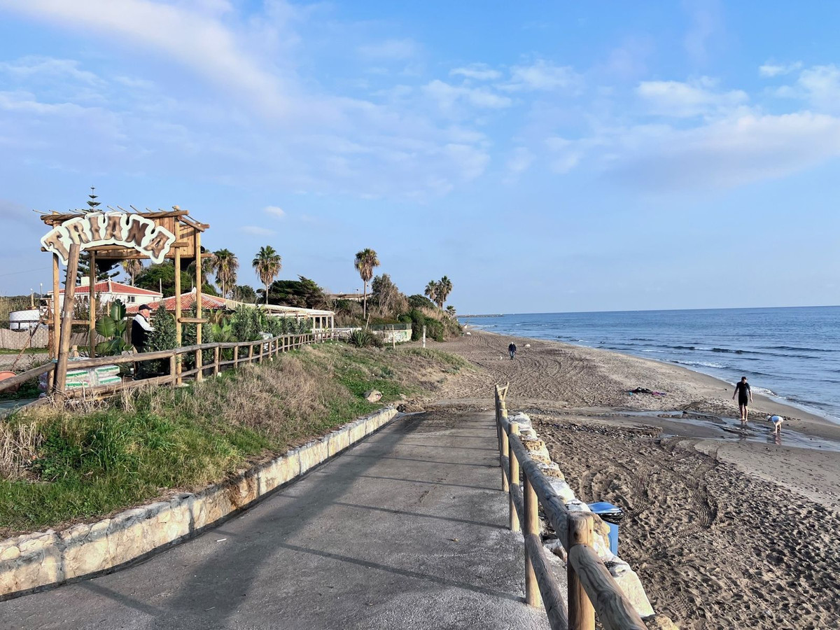 3 Bed Apartment for sale in Las Chapas Costa Del Sol, Málaga, Spain