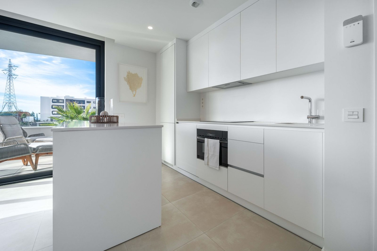 Se vende Apartamento Planta Baja de 2 dormitorios en Costa Del Sol, Málaga, España