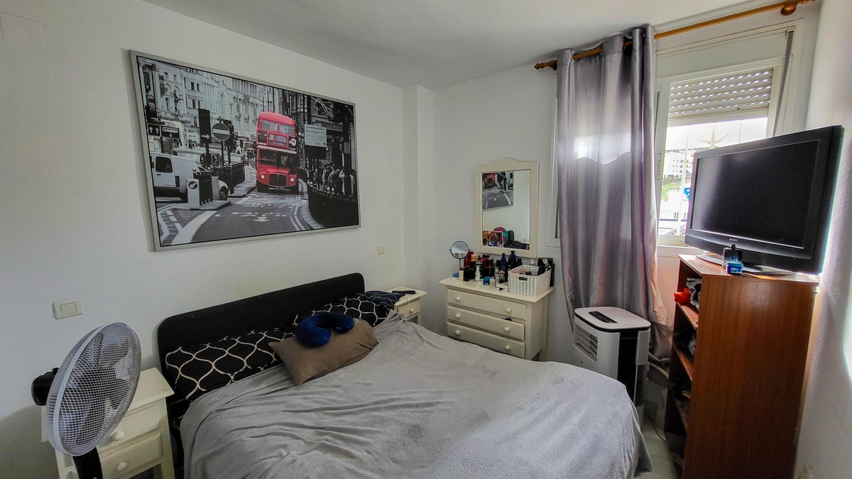 Se vende Apartamento Planta Media de 2 dormitorios en Costa Del Sol, Málaga, España