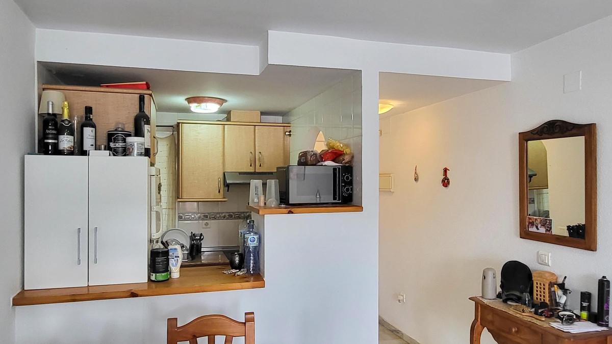 Se vende Apartamento Planta Media de 2 dormitorios en Costa Del Sol, Málaga, España