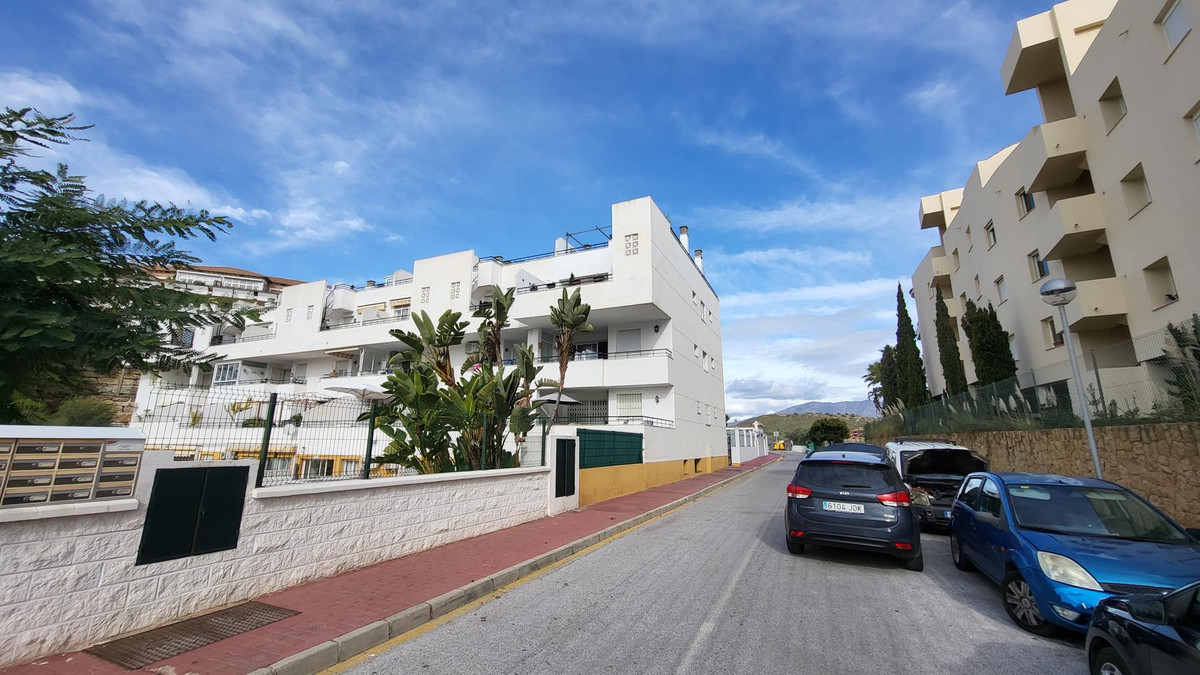 Se vende Apartamento Planta Media de 2 dormitorios en Costa Del Sol, Málaga, España