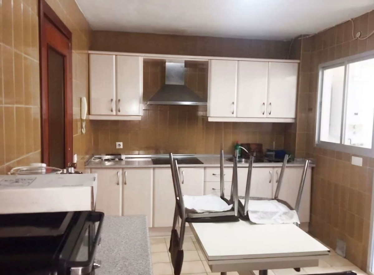 5 Bed Apartment for sale in Malagueta Málaga Ciudad, Málaga, Spain