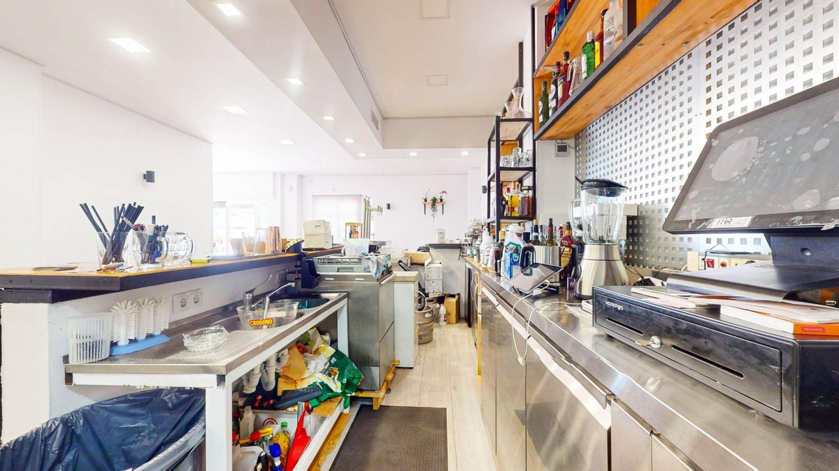 Commercial unit for sale in Benalmadena Costa Costa Del Sol, Málaga, Spain