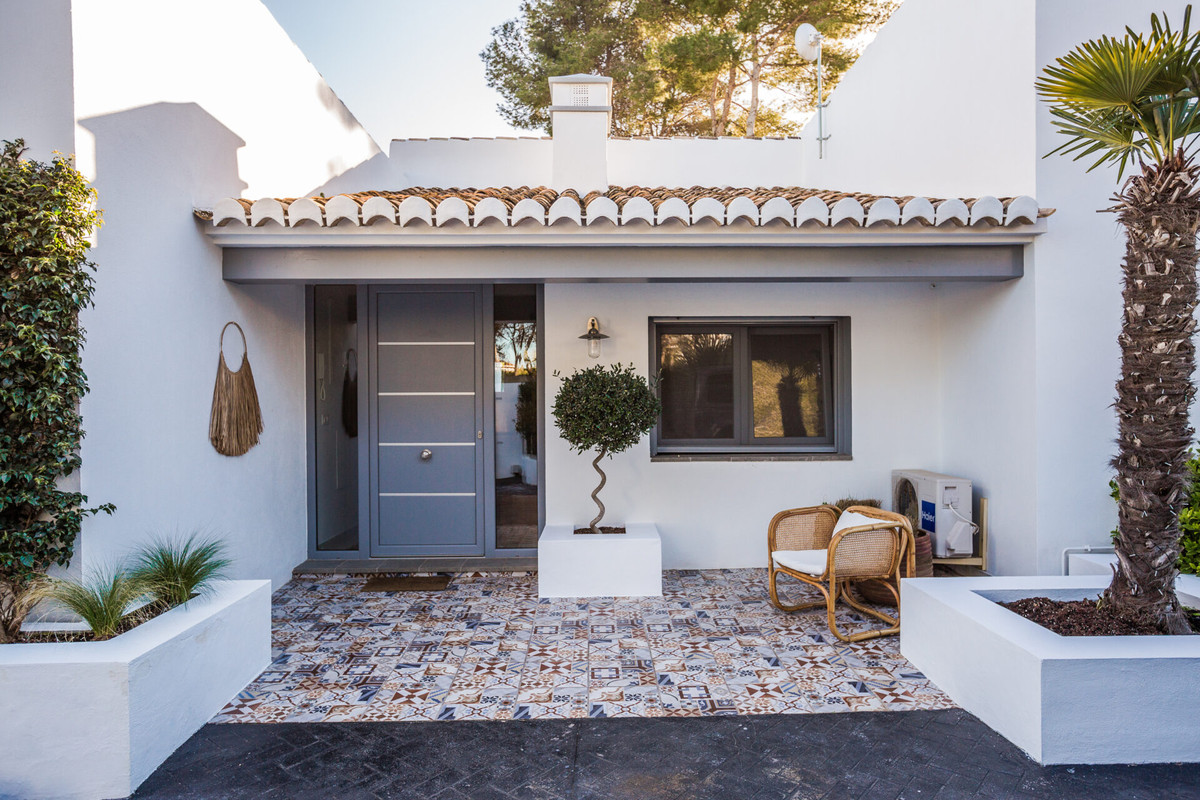 4 Bed Townhouse for sale in Javea Costa Blanca, Alicante, Spain