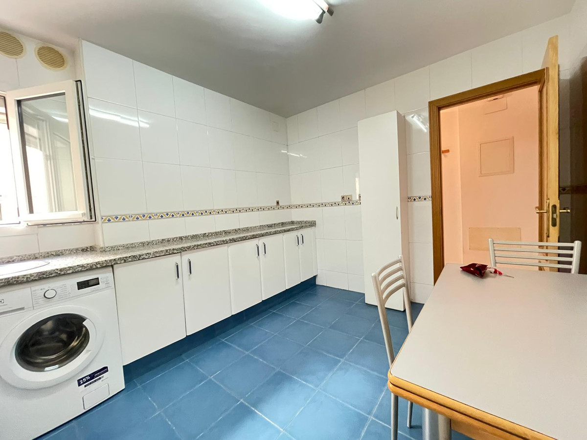 2 Bed Apartment for sale in Estepona Costa Del Sol, Málaga, Spain