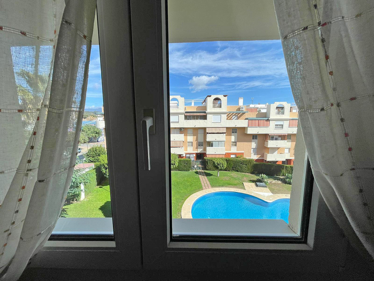 2 Bed Apartment for sale in Estepona Costa Del Sol, Málaga, Spain
