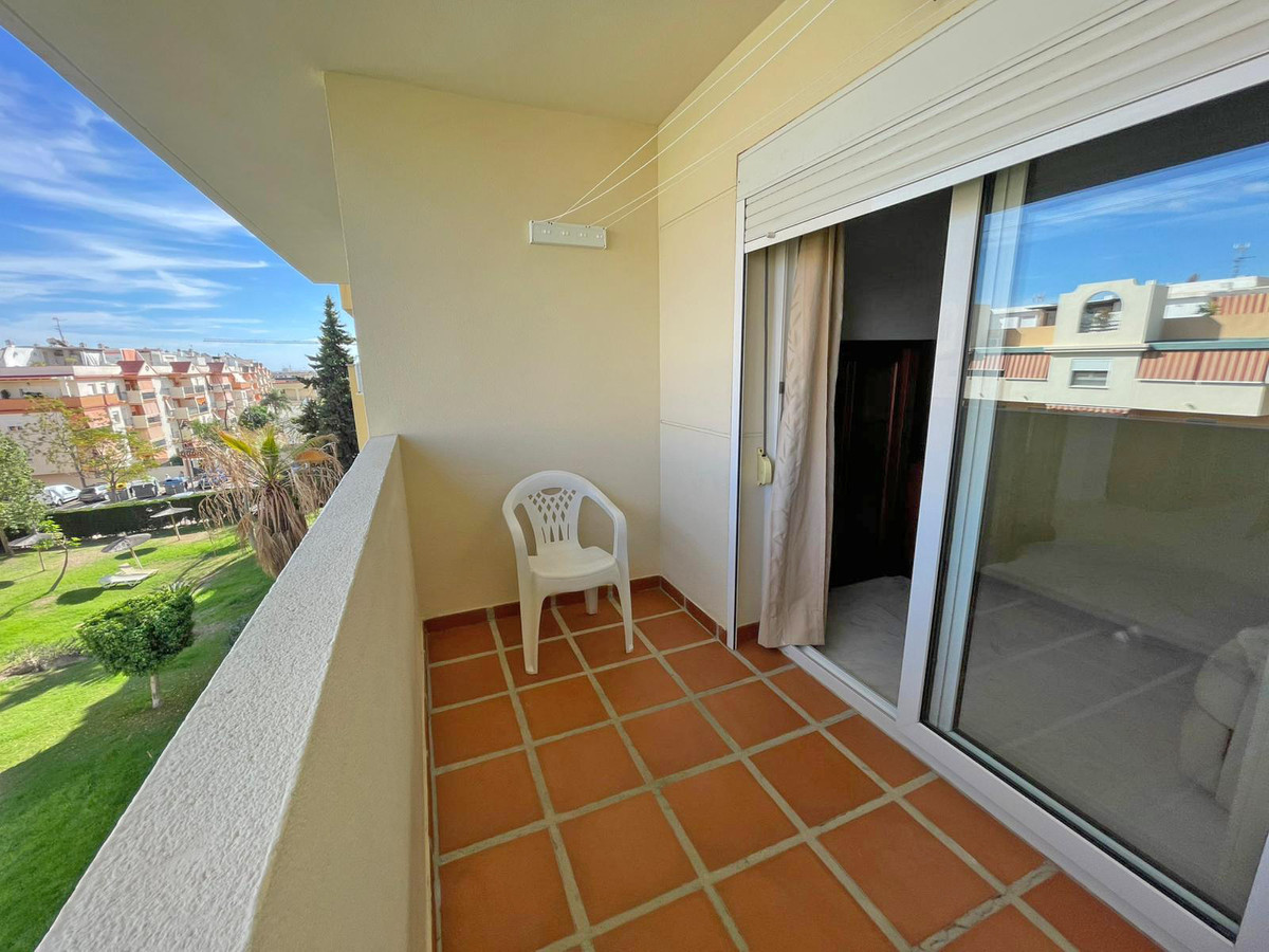 2 Bed Apartment for sale in Estepona Costa Del Sol, Málaga, Spain