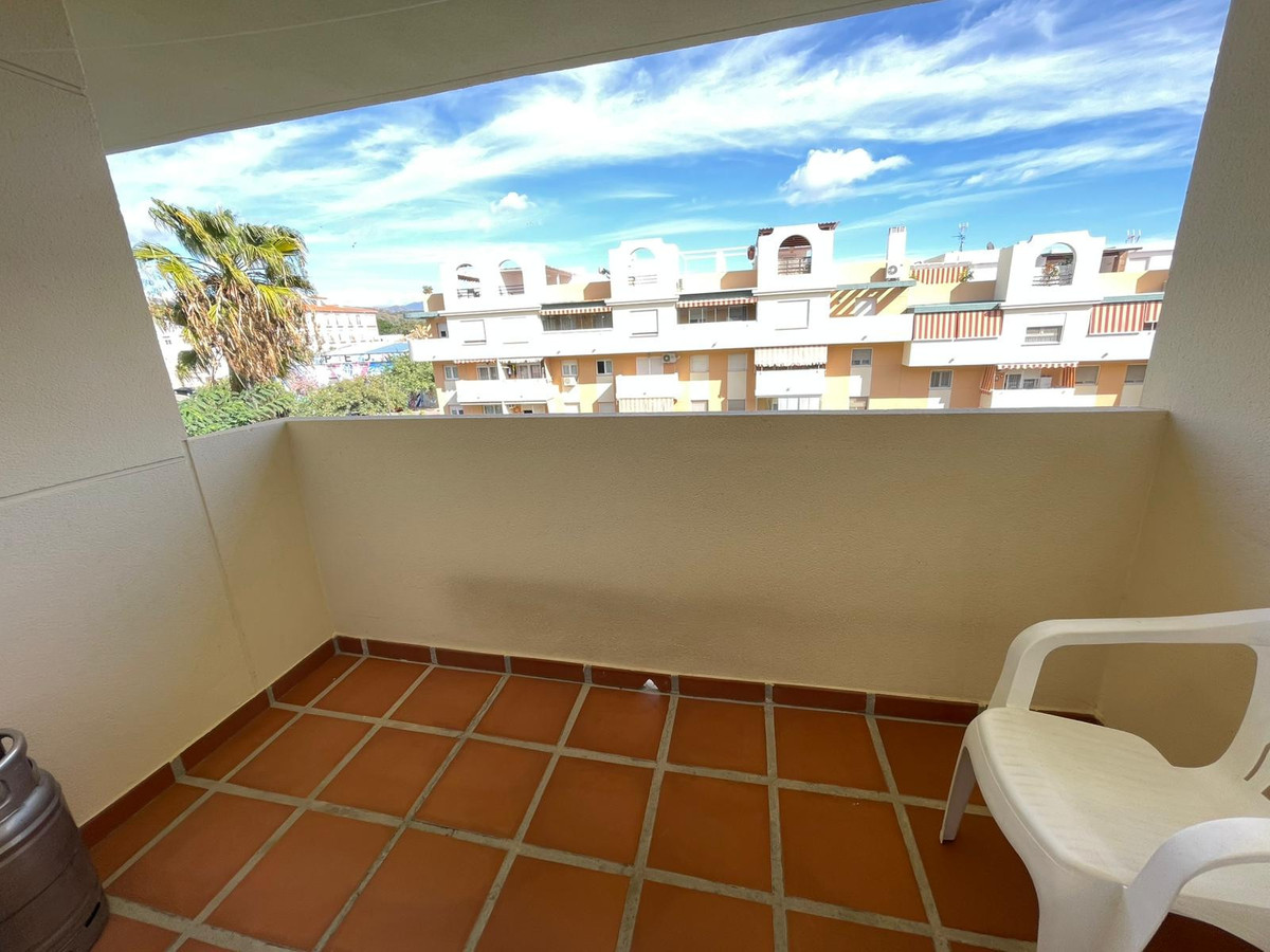 2 Bed Apartment for sale in Estepona Costa Del Sol, Málaga, Spain