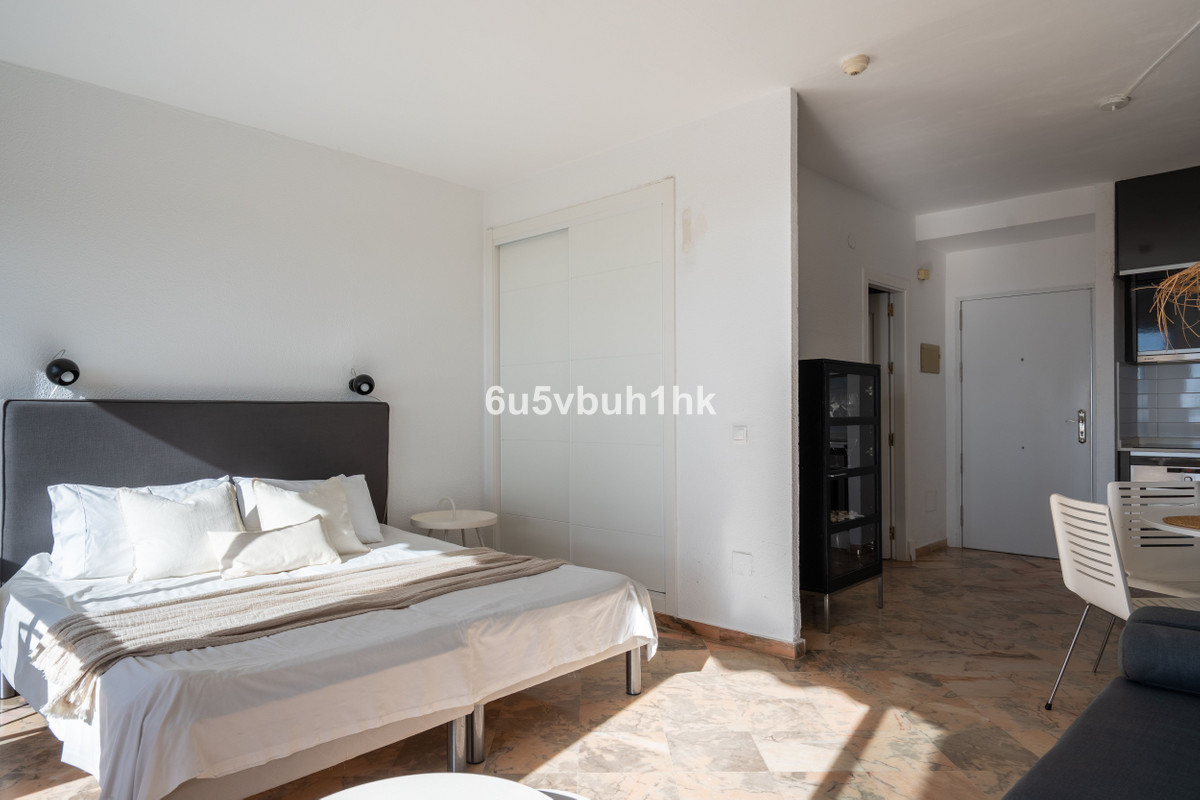 1 Bed Apartment for sale in Marbella Costa Del Sol, Málaga, Spain