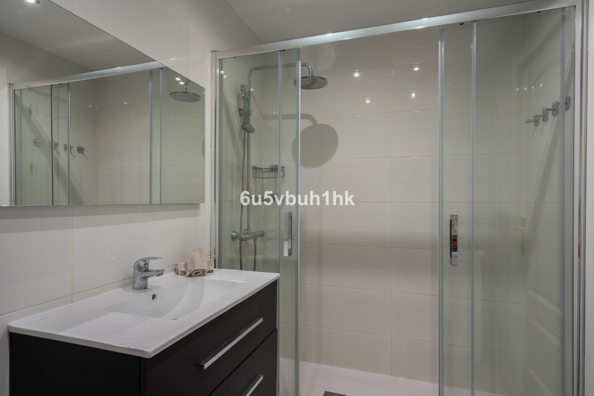 1 Bed Apartment for sale in Marbella Costa Del Sol, Málaga, Spain