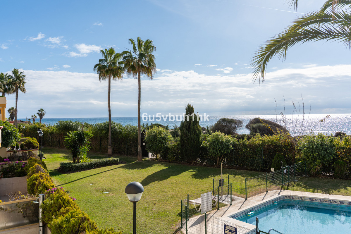 1 Bed Apartment for sale in Marbella Costa Del Sol, Málaga, Spain