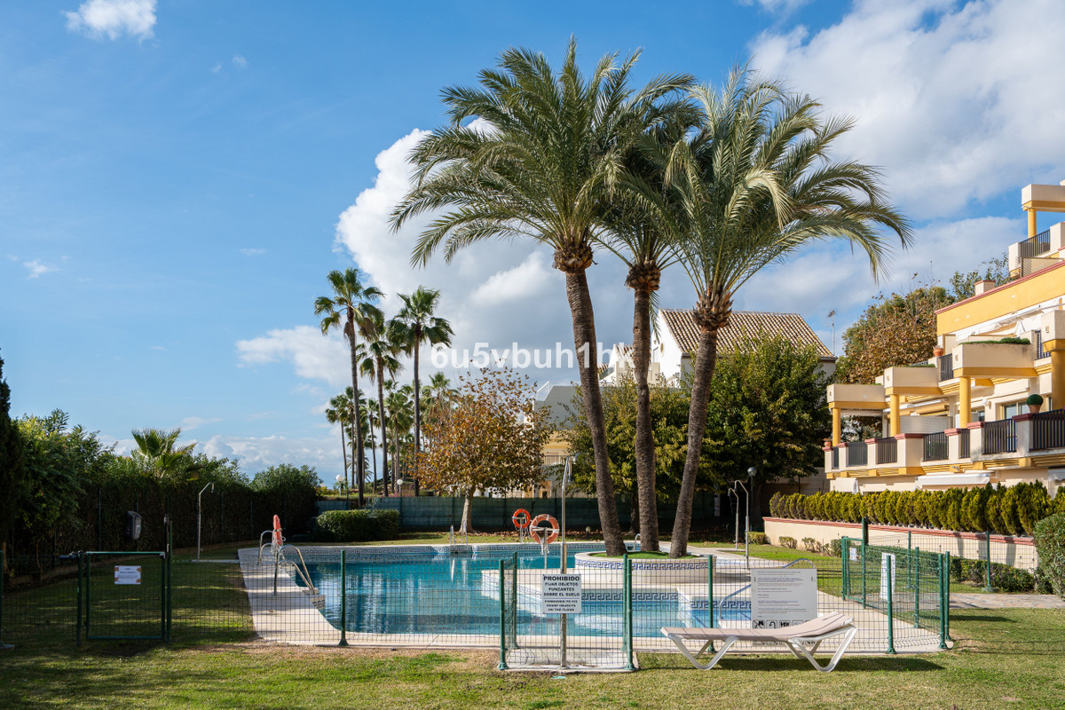 1 Bed Apartment for sale in Marbella Costa Del Sol, Málaga, Spain