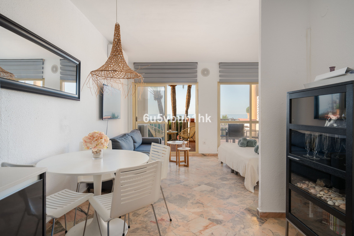 1 Bed Apartment for sale in Marbella Costa Del Sol, Málaga, Spain