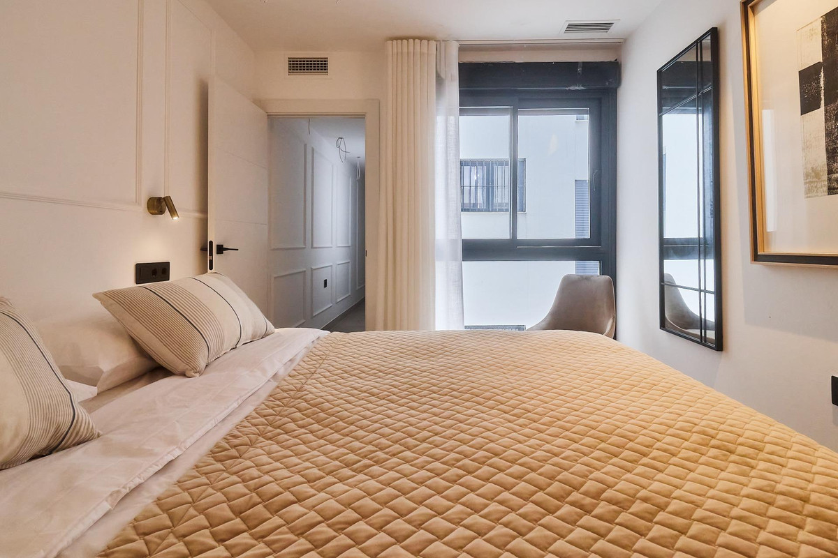 2 Bed Apartment for sale in Fuengirola Costa Del Sol, Málaga, Spain