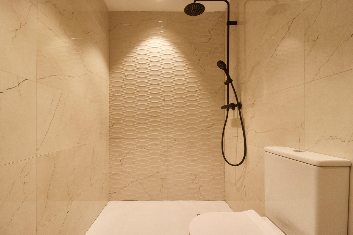 2 Bed Apartment for sale in Fuengirola Costa Del Sol, Málaga, Spain
