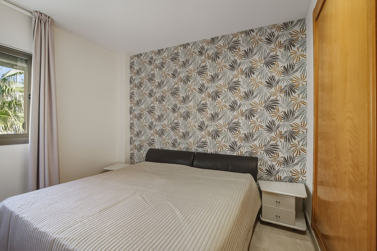 2 Bed Apartment for sale in Benahavís Costa Del Sol, Málaga, Spain