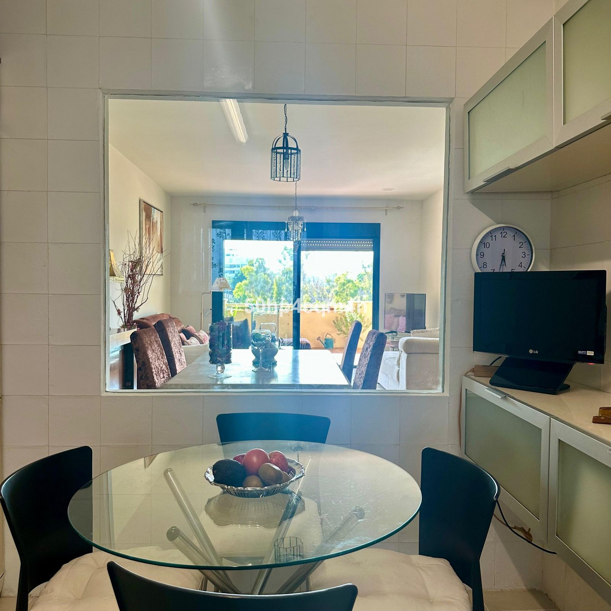 Se vende Apartamento Planta Media de 2 dormitorios en Costa Del Sol, Málaga, España