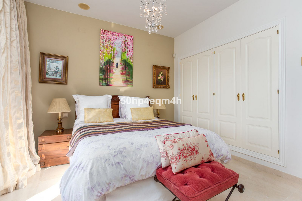 Se vende Apartamento Planta Media de 2 dormitorios en Costa Del Sol, Málaga, España