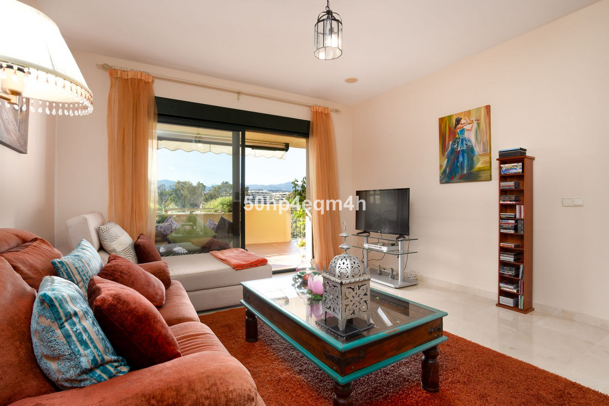 Se vende Apartamento Planta Media de 2 dormitorios en Costa Del Sol, Málaga, España