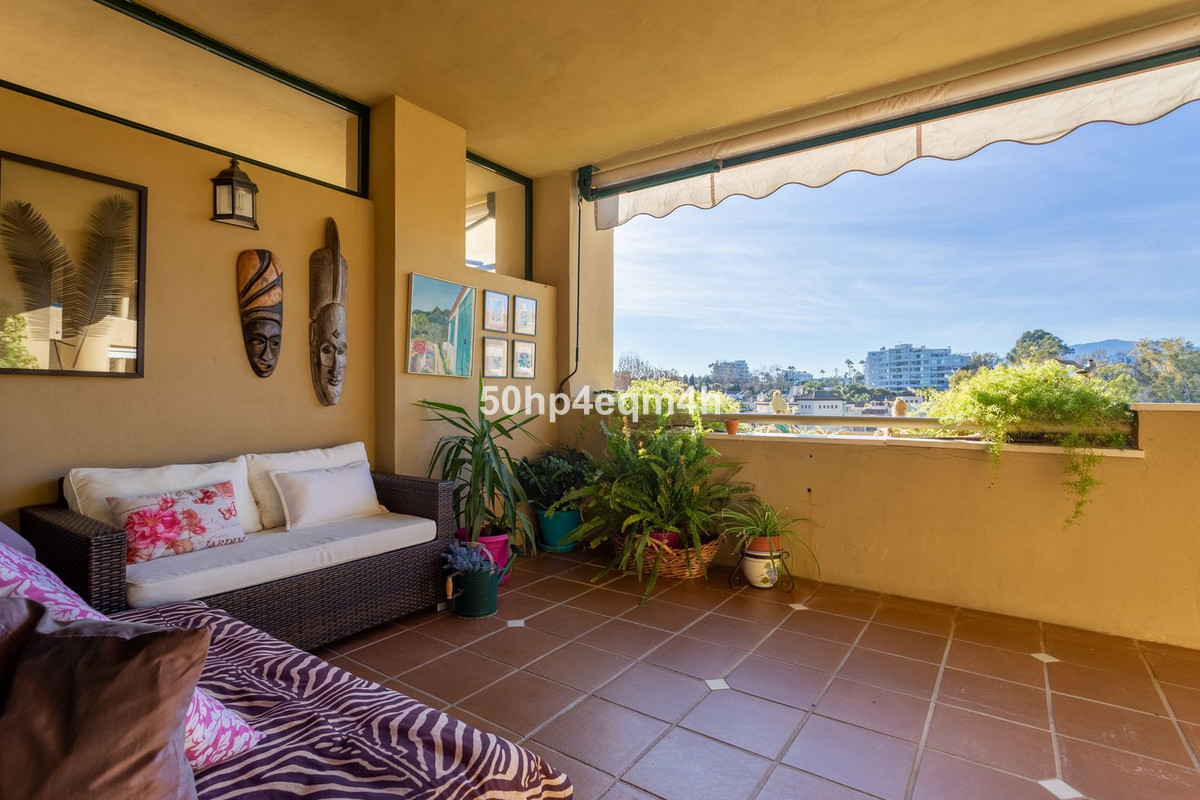 Se vende Apartamento Planta Media de 2 dormitorios en Costa Del Sol, Málaga, España