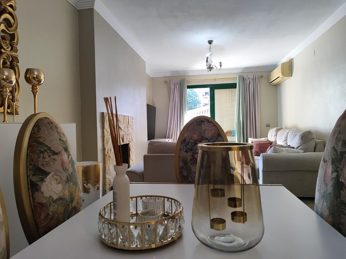 Se vende Apartamento Planta Media de 3 dormitorios en Costa Del Sol, Málaga, España