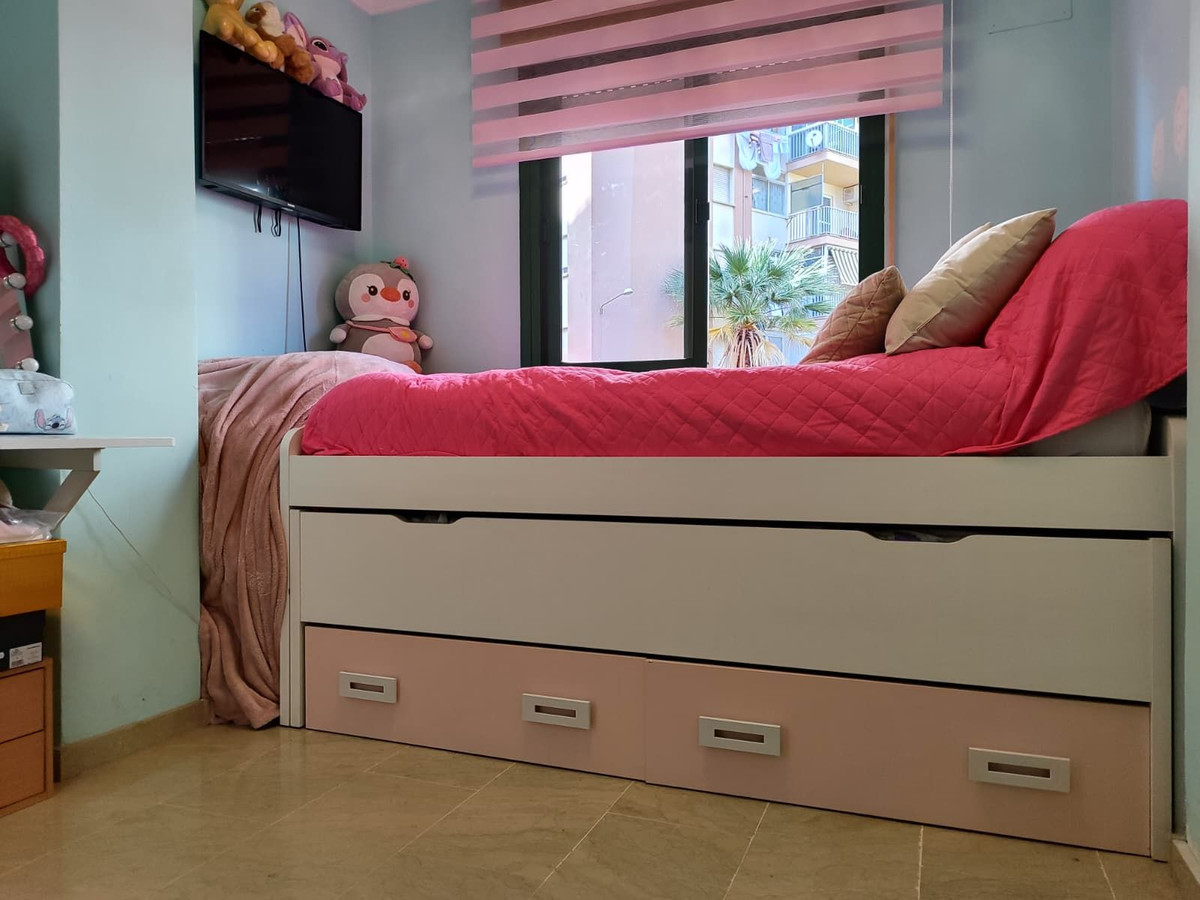 Se vende Apartamento Planta Media de 3 dormitorios en Costa Del Sol, Málaga, España