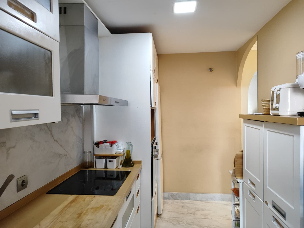 Se vende Apartamento Planta Media de 3 dormitorios en Costa Del Sol, Málaga, España