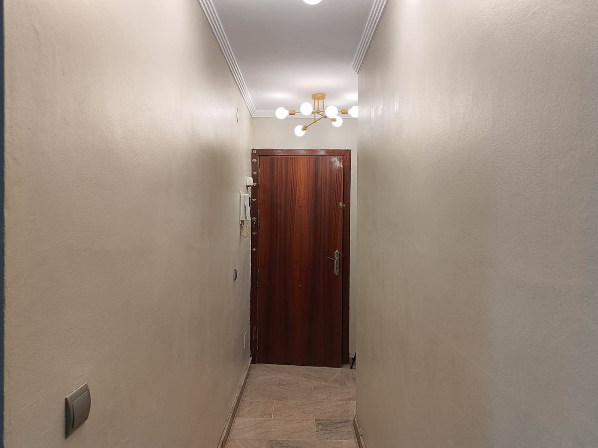 Se vende Apartamento Planta Media de 3 dormitorios en Costa Del Sol, Málaga, España
