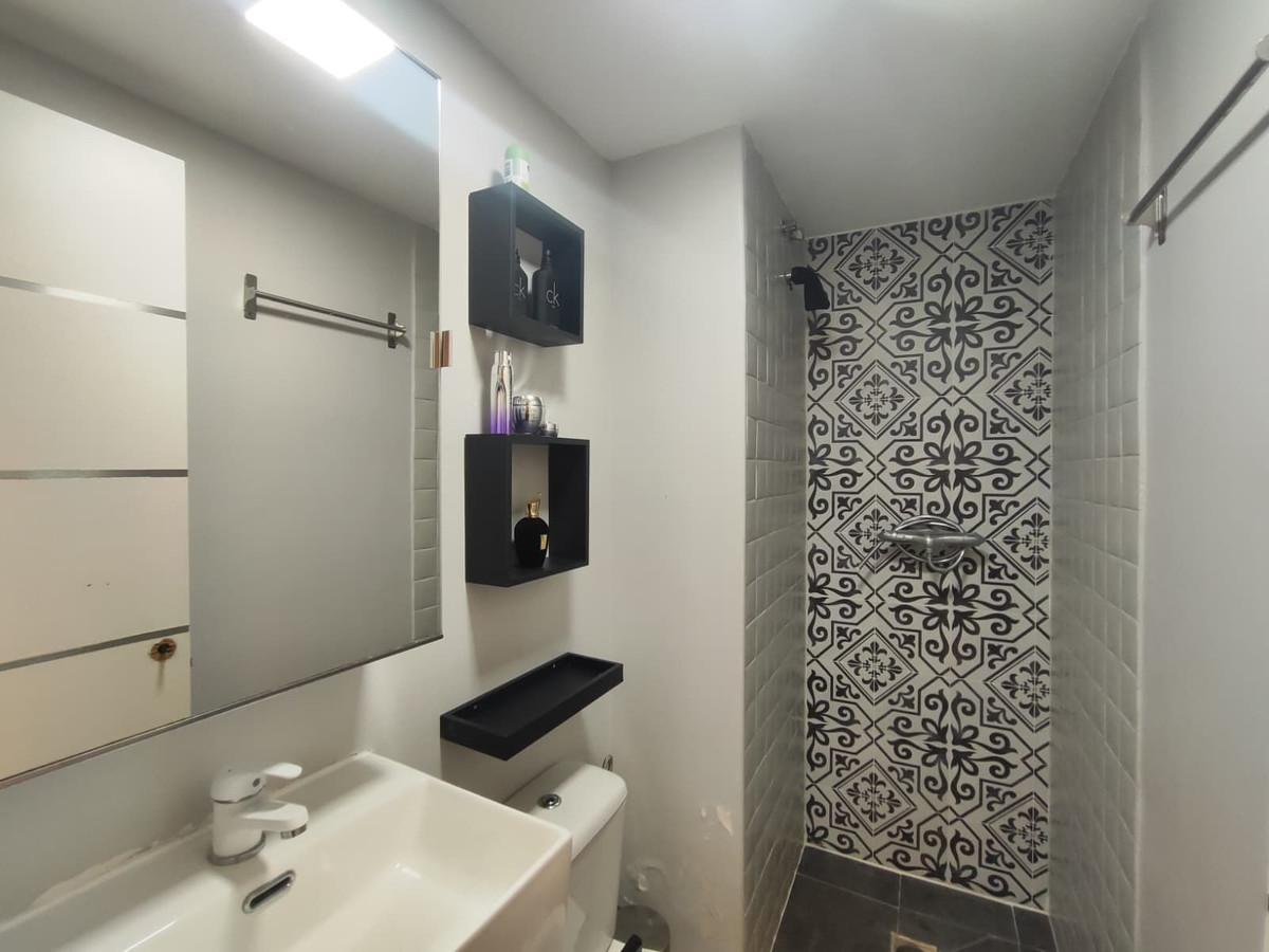 Se vende Apartamento Planta Media de 3 dormitorios en Costa Del Sol, Málaga, España